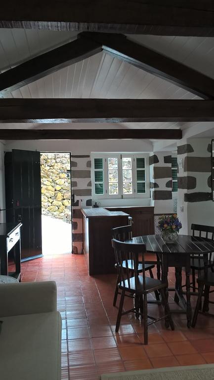 Monserrate - Galera Cottage Caloura Eksteriør bilde