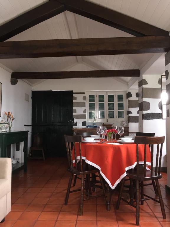 Monserrate - Galera Cottage Caloura Eksteriør bilde
